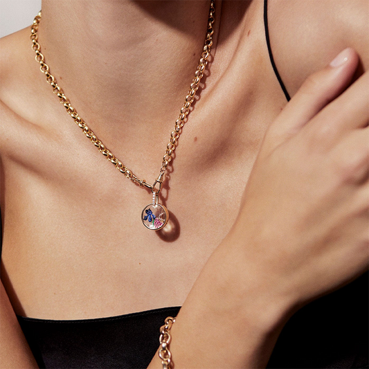 Naszyjnik z zawieszką w stylu retro chic