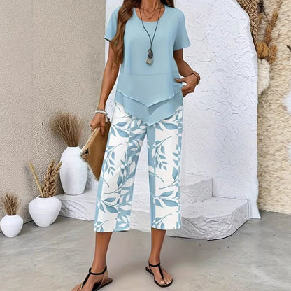 Casual set featuring a crew-neck sweater (multi-layered) and extra-wide-leg pants – comfortable, breathable, and versatile – perfect for everyday wear and travel