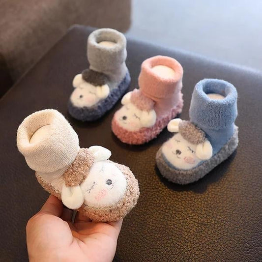 Sapatinhos de pelúcia para bebé com motivos de desenhos animados, em algodão